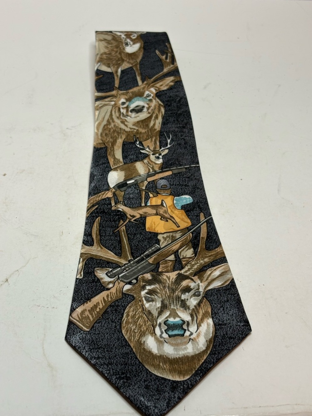 Men's Hunting Scene Necktie in Black and Brown